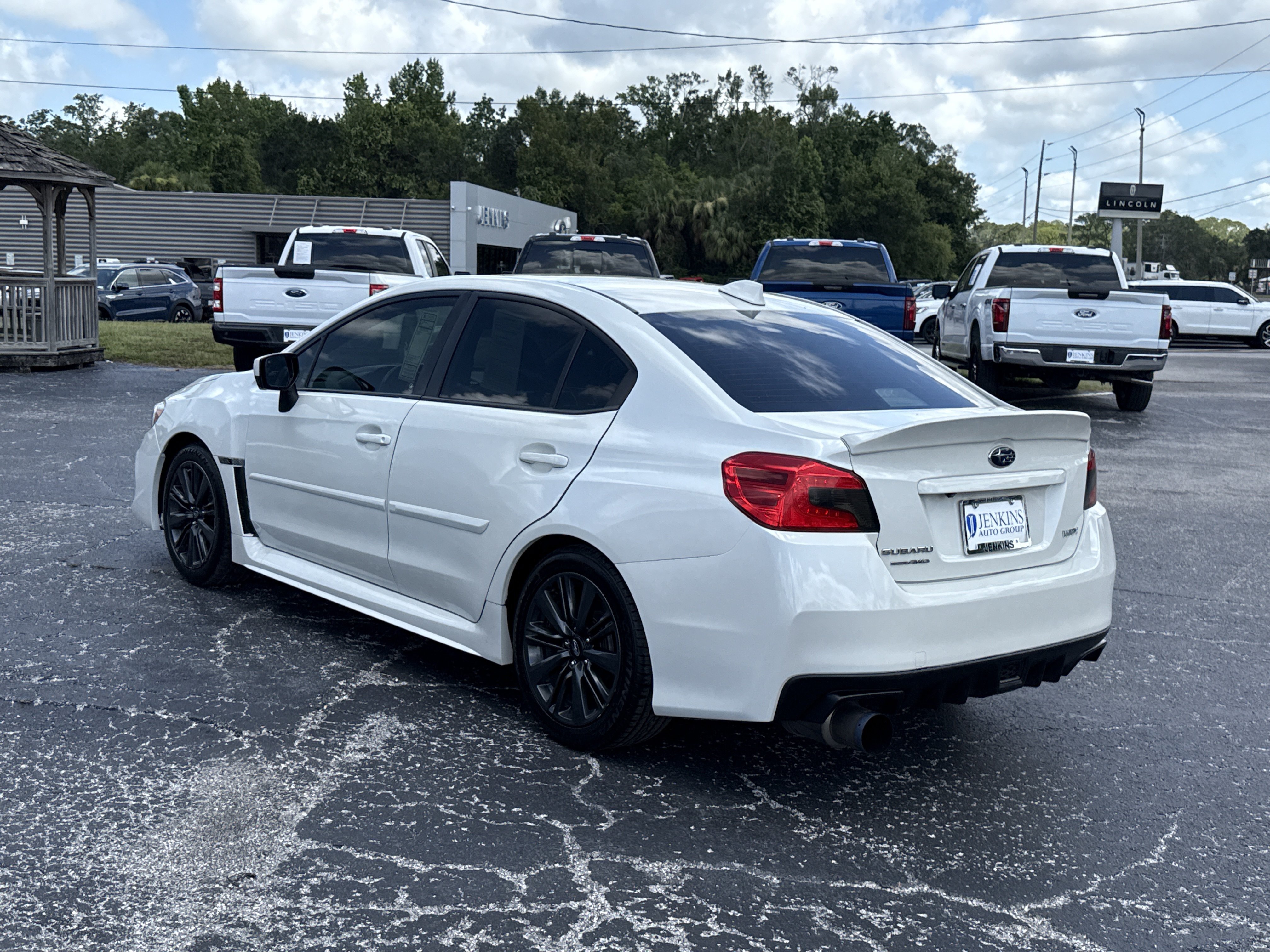 Used 2018 Crystal White Pearl Subaru Base image 11
