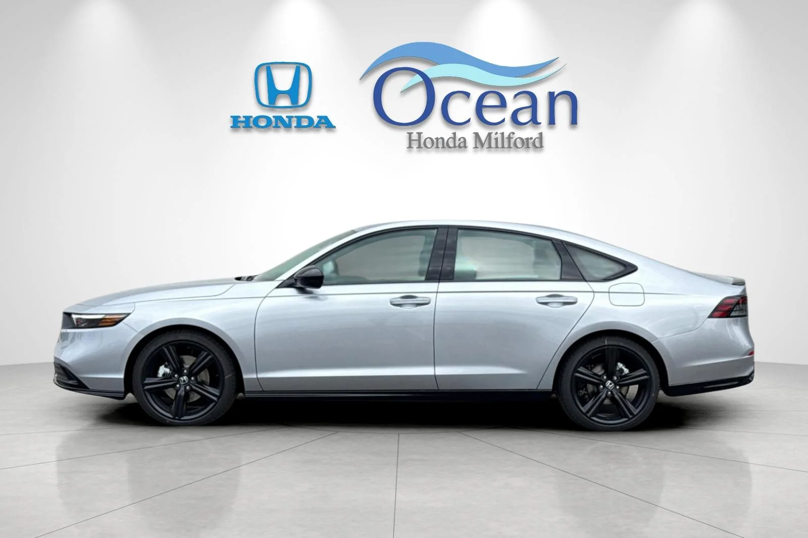 New 2026 Solar Silver Metallic Honda Sport-L image 2