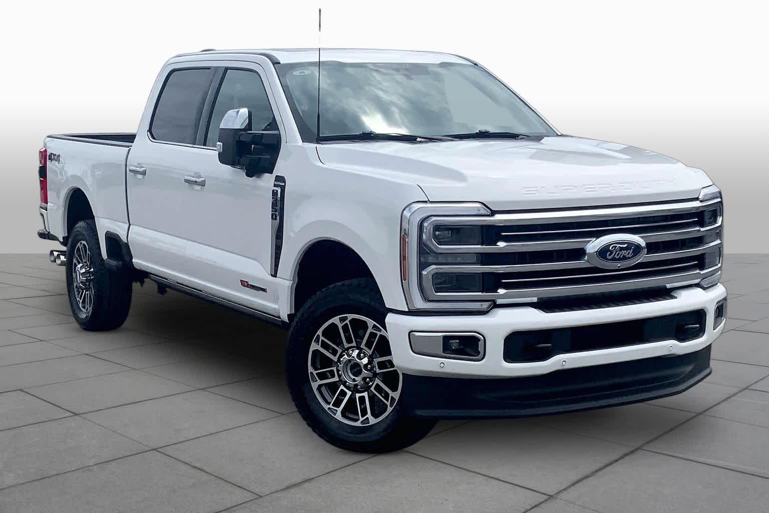 Used 2026 Star White Ford Platinum image 3