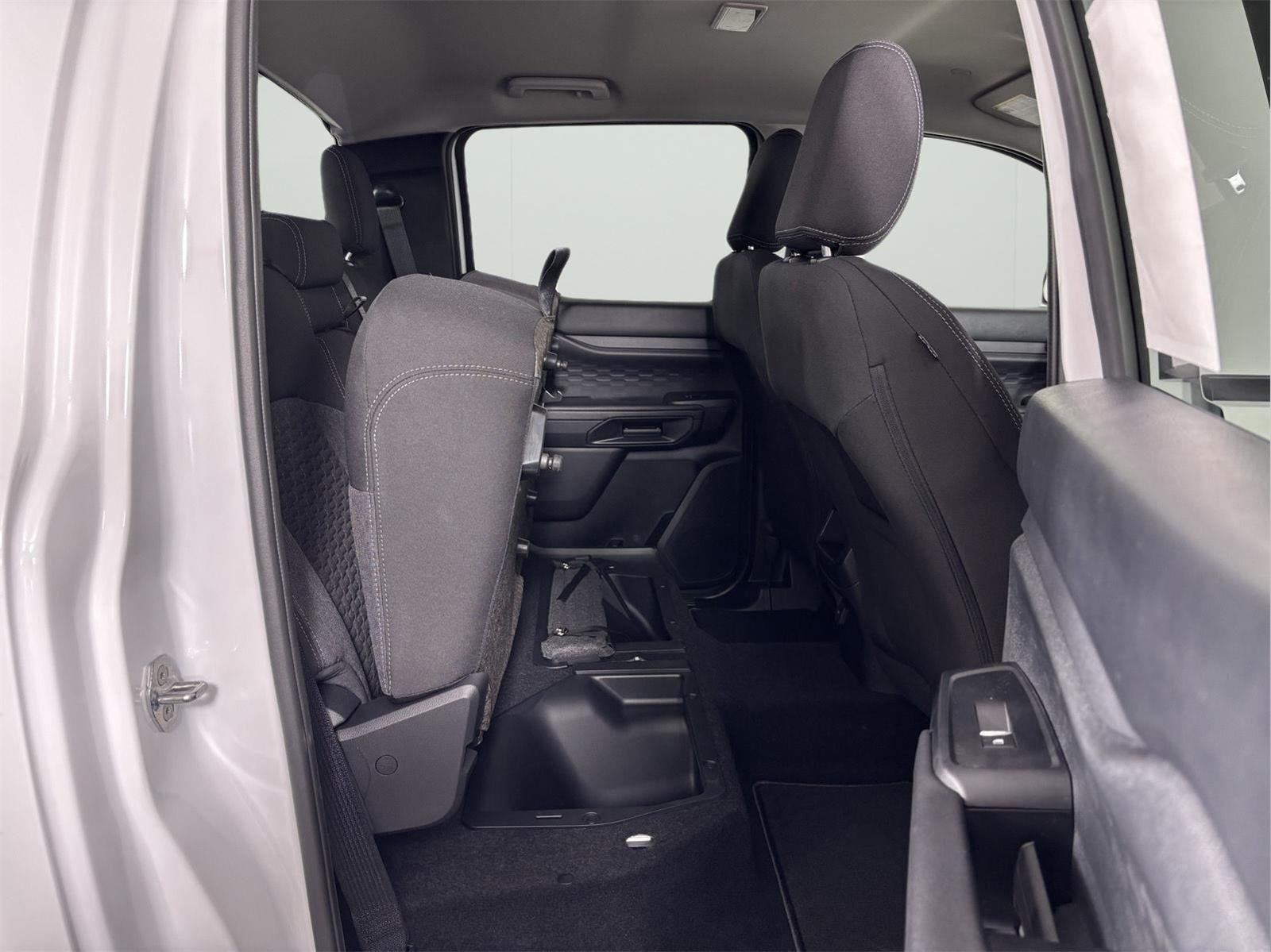 Used 2026 Oxford White Ford XL image 19