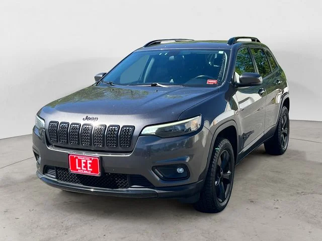 Used 2019 Granite Crystal Metallic Clearcoat Jeep Altitude image 1