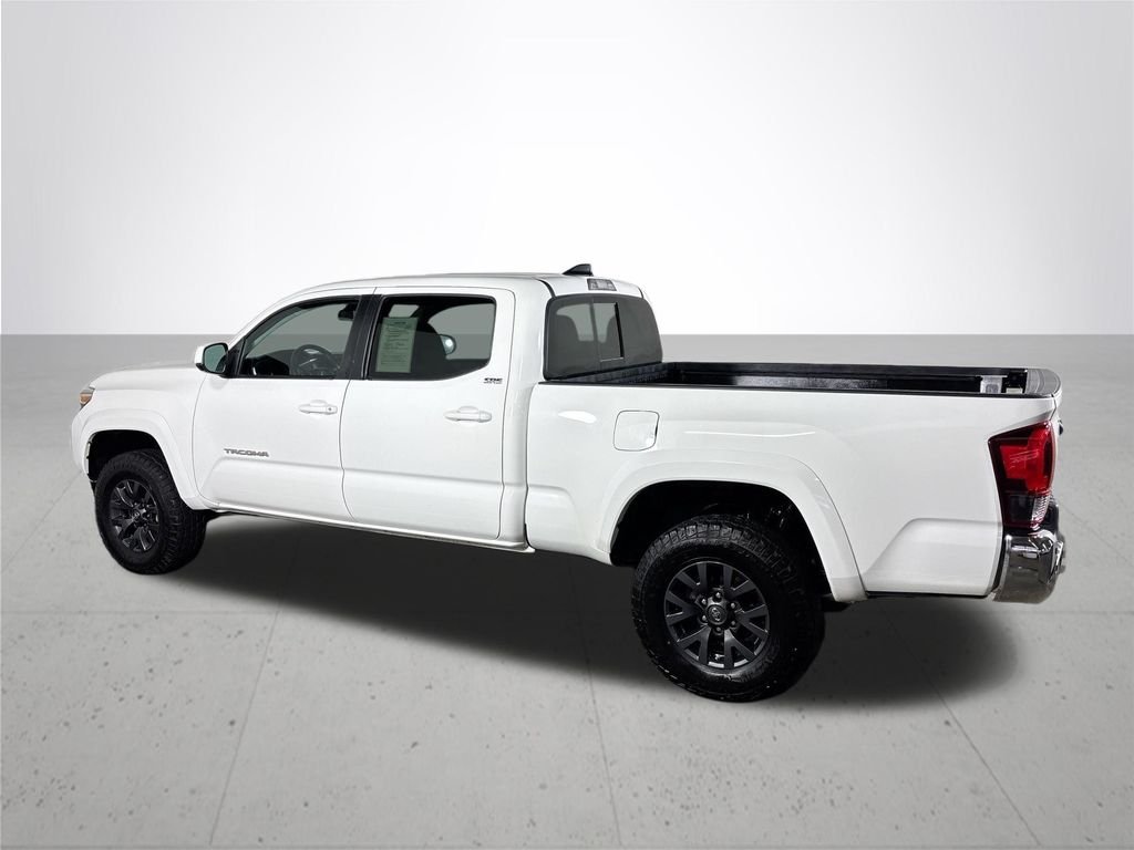 Used 2020 White Toyota SR5 image 8