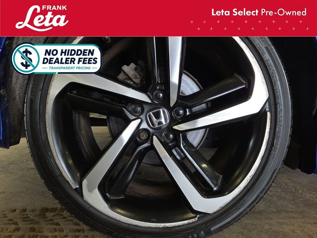 Used 2018 Still Night Pearl Honda  image 15