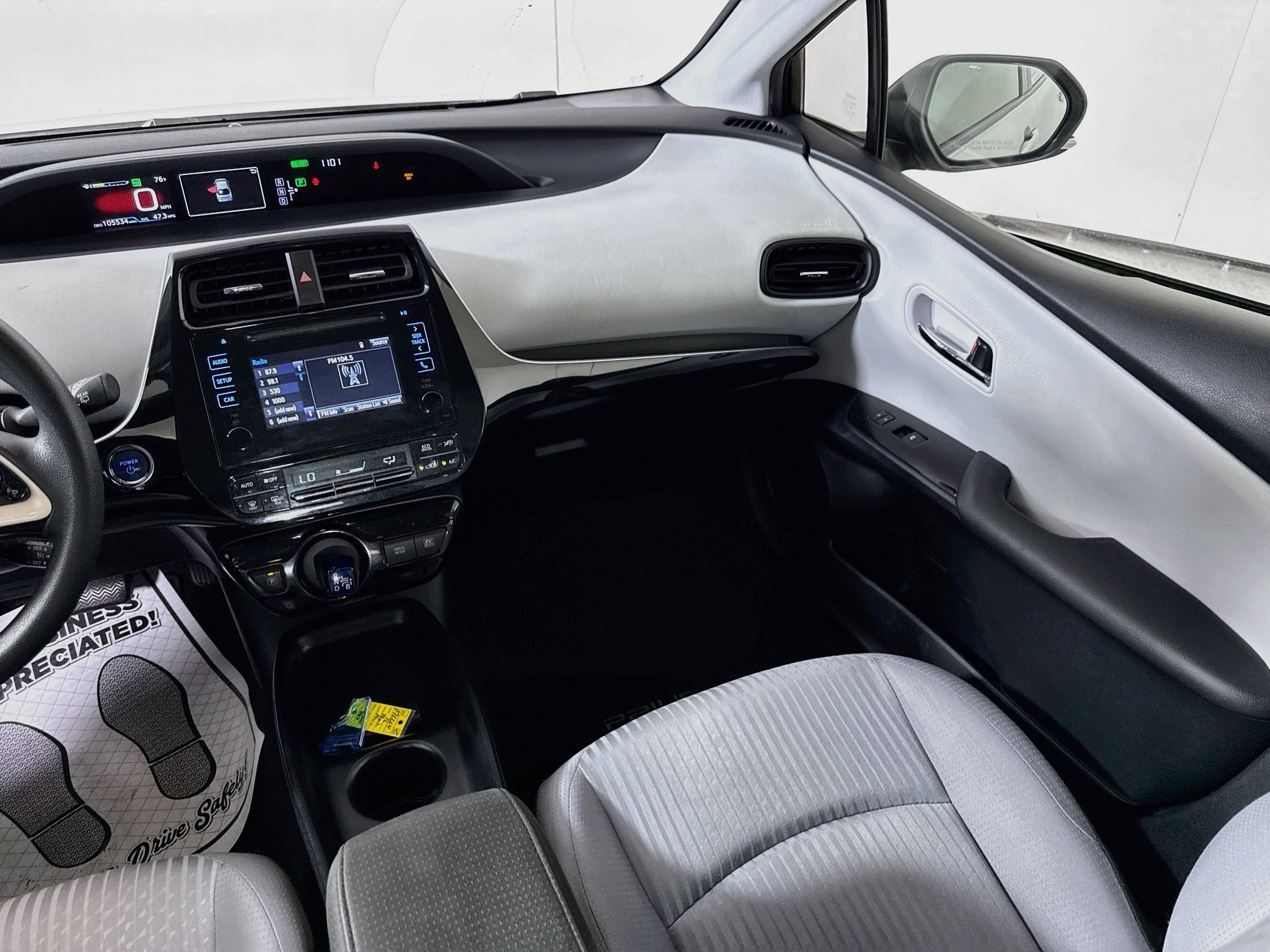 Used 2016 Classic Silver Metallic Toyota Two image 22