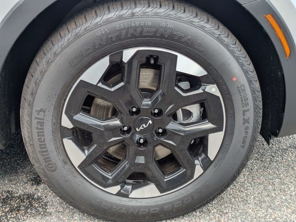 New 2026 Wolf Gray Kia S image 11