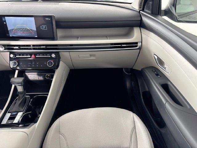 New 2026 Gray Hyundai SEL FWD image 37