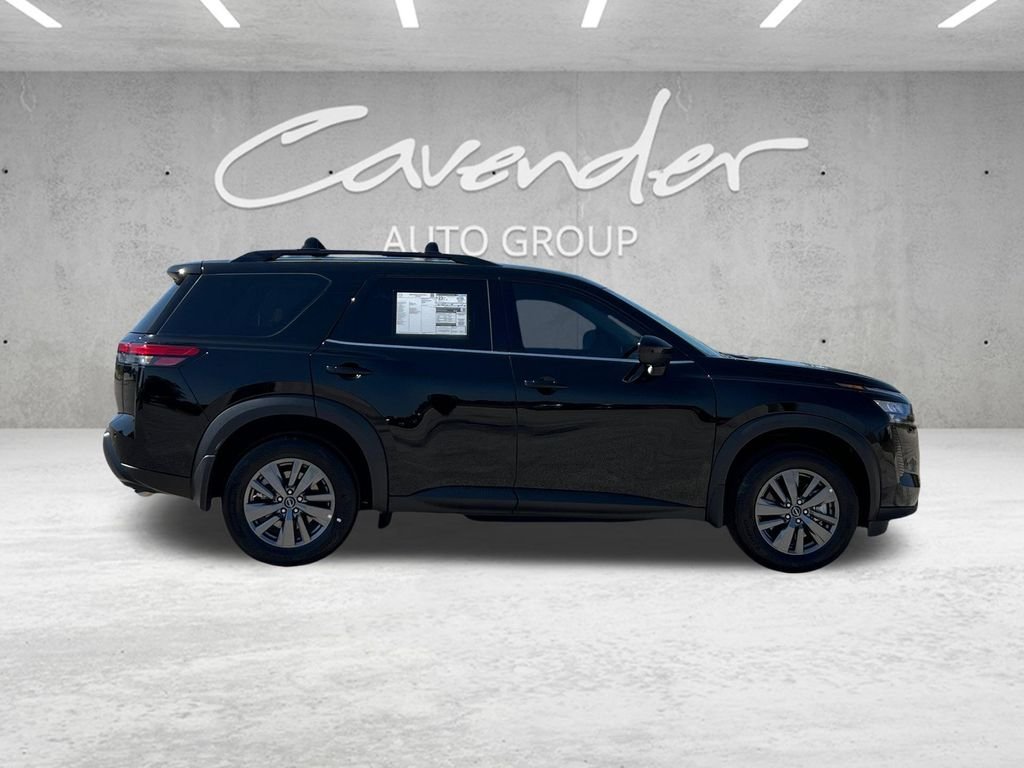 2026 Nissan Pathfinder SV - Photo 18