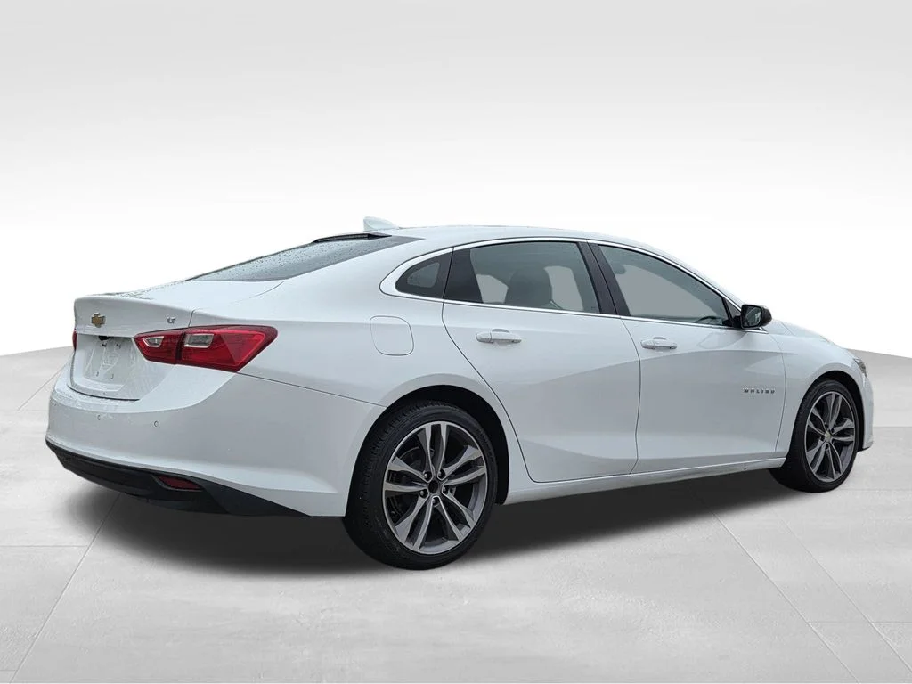Used 2023 White Chevrolet LT image 6