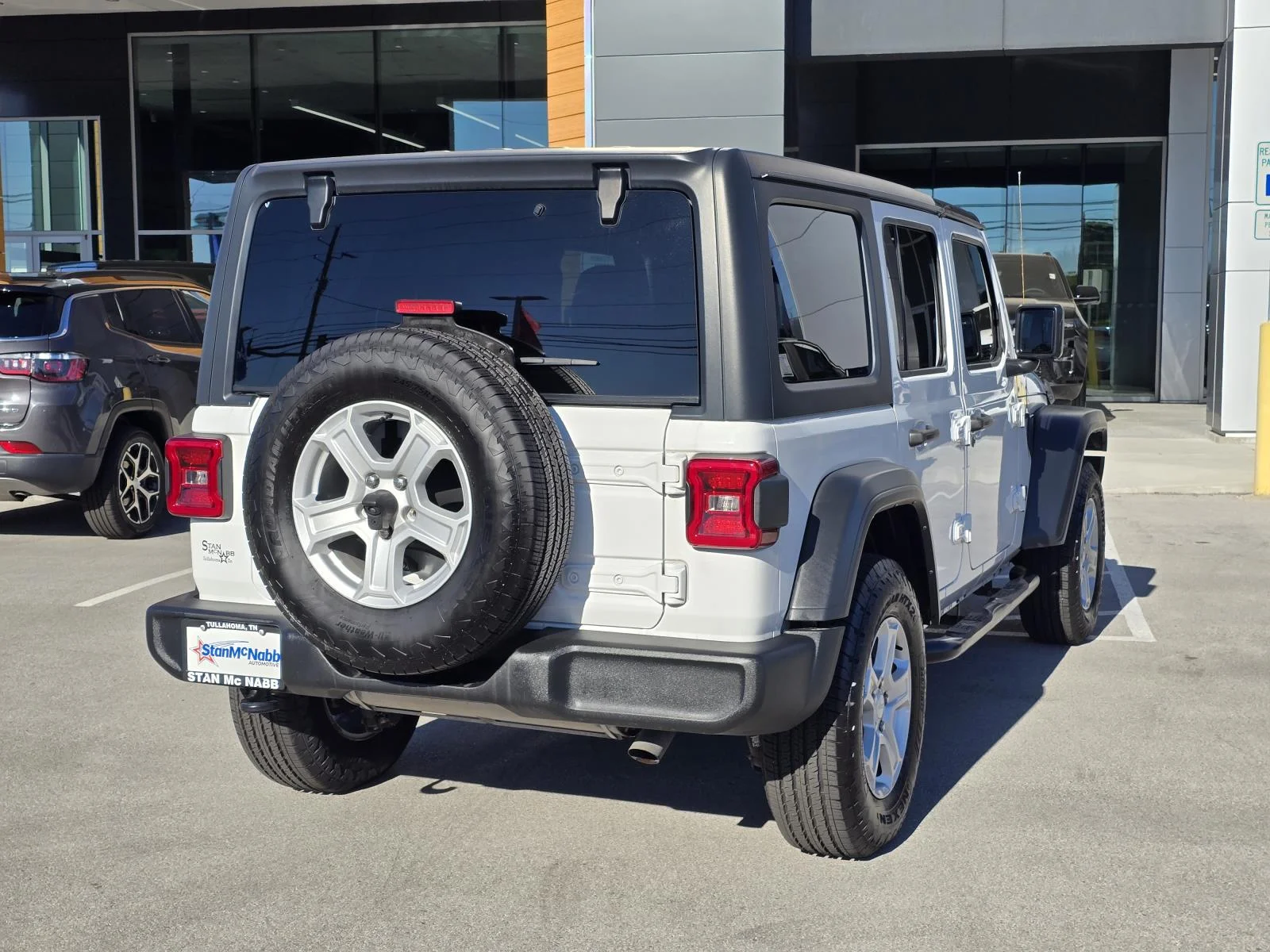 Used 2021 Bright White Clearcoat Jeep Unlimited Sport S image 7
