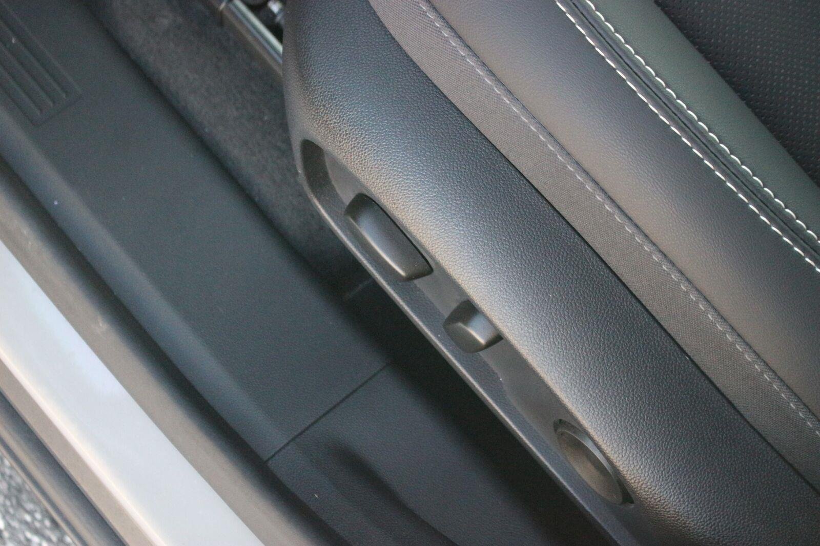 Used 2026 Riverstone Metallic GMC Elevation image 17