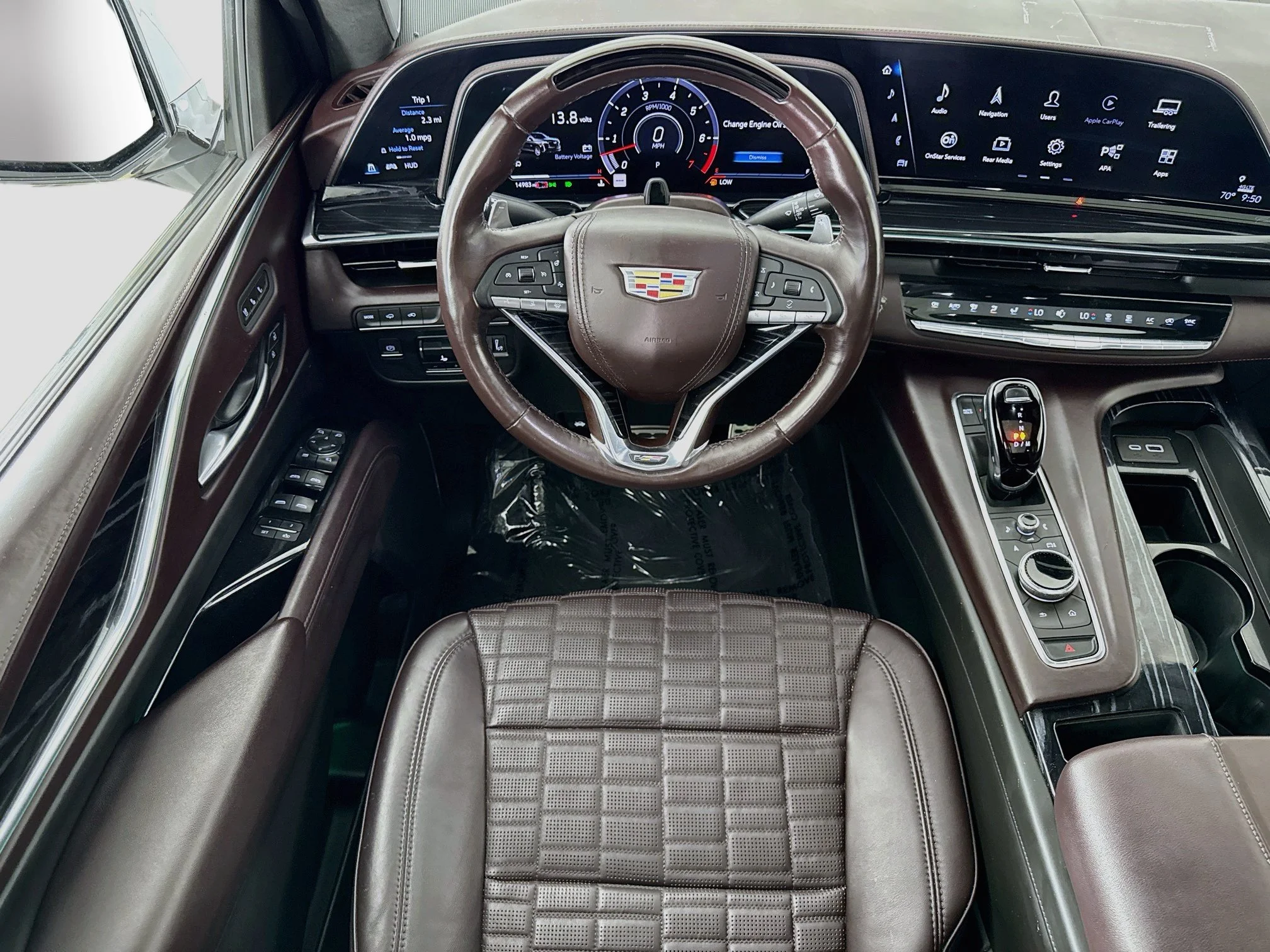 Used 2023 Crystal White Tricoat Cadillac Escalade ESV-V image 25
