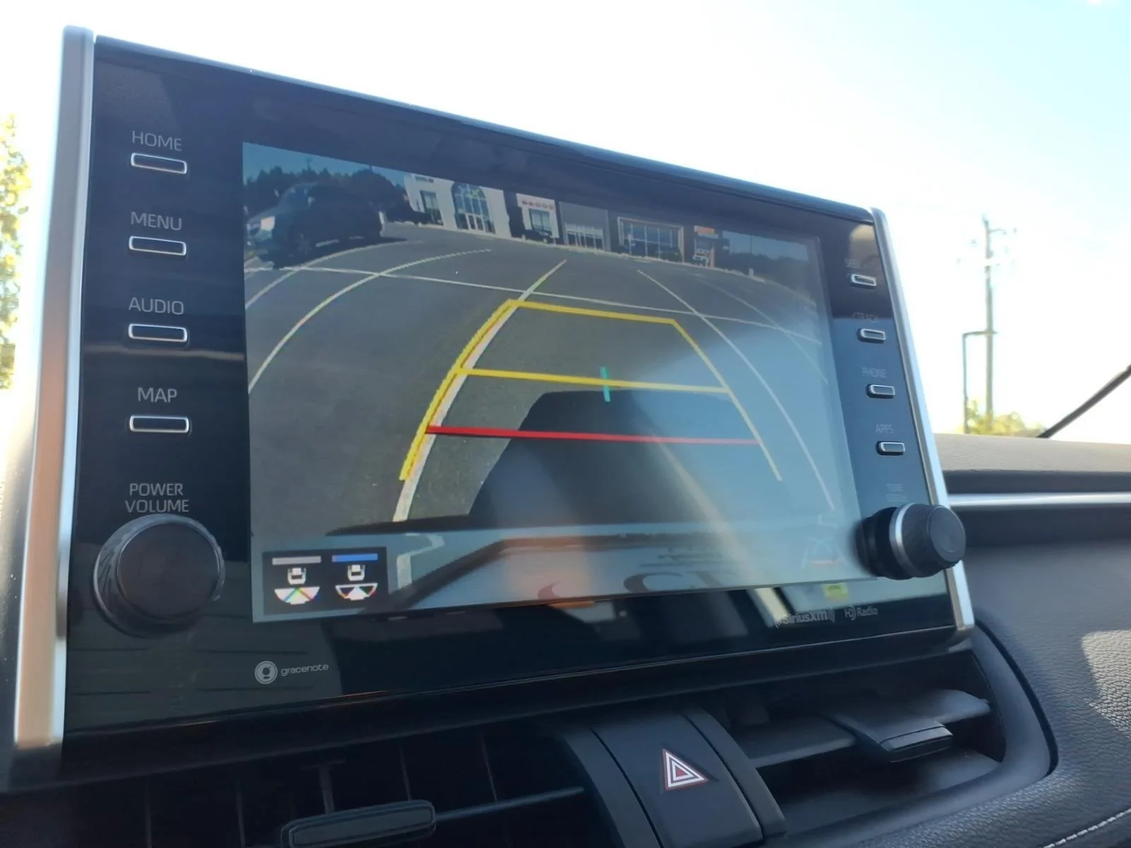 Used 2022  Toyota XLE image 4