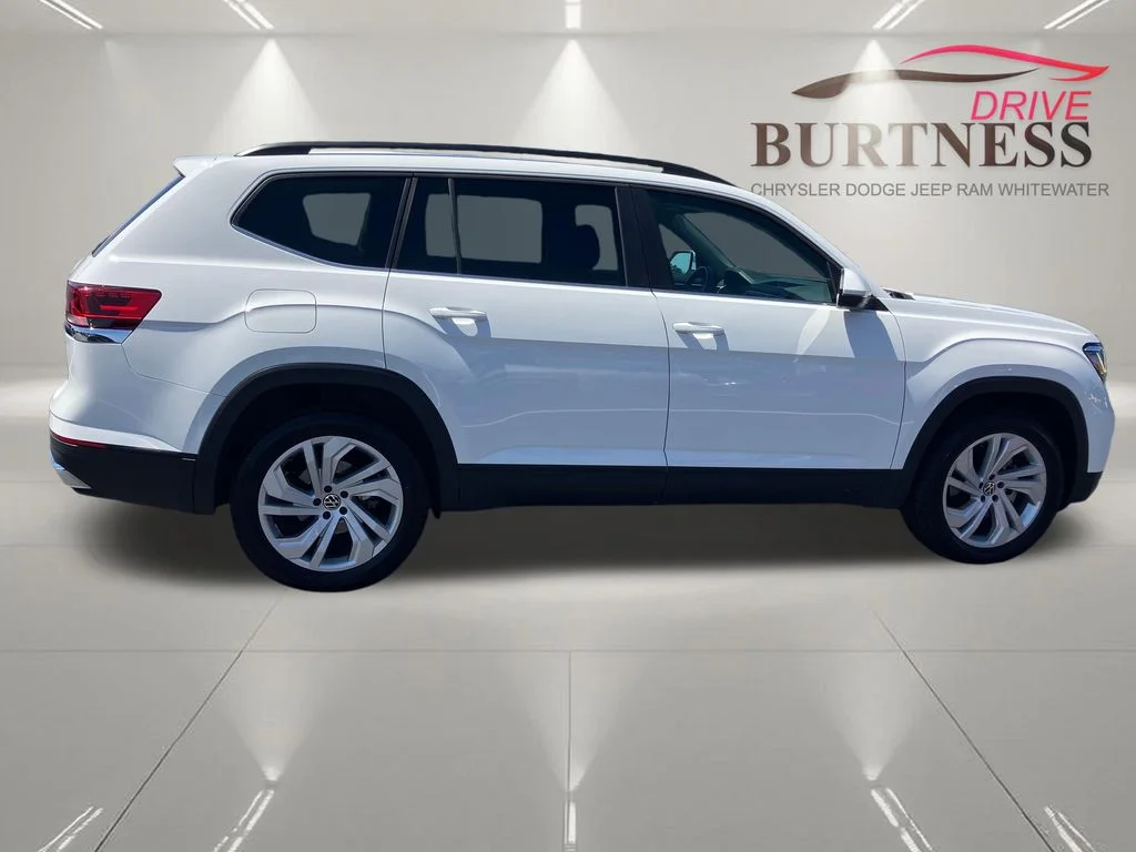 Used 2023 White Volkswagen 2.0T SE w/Technology image 15
