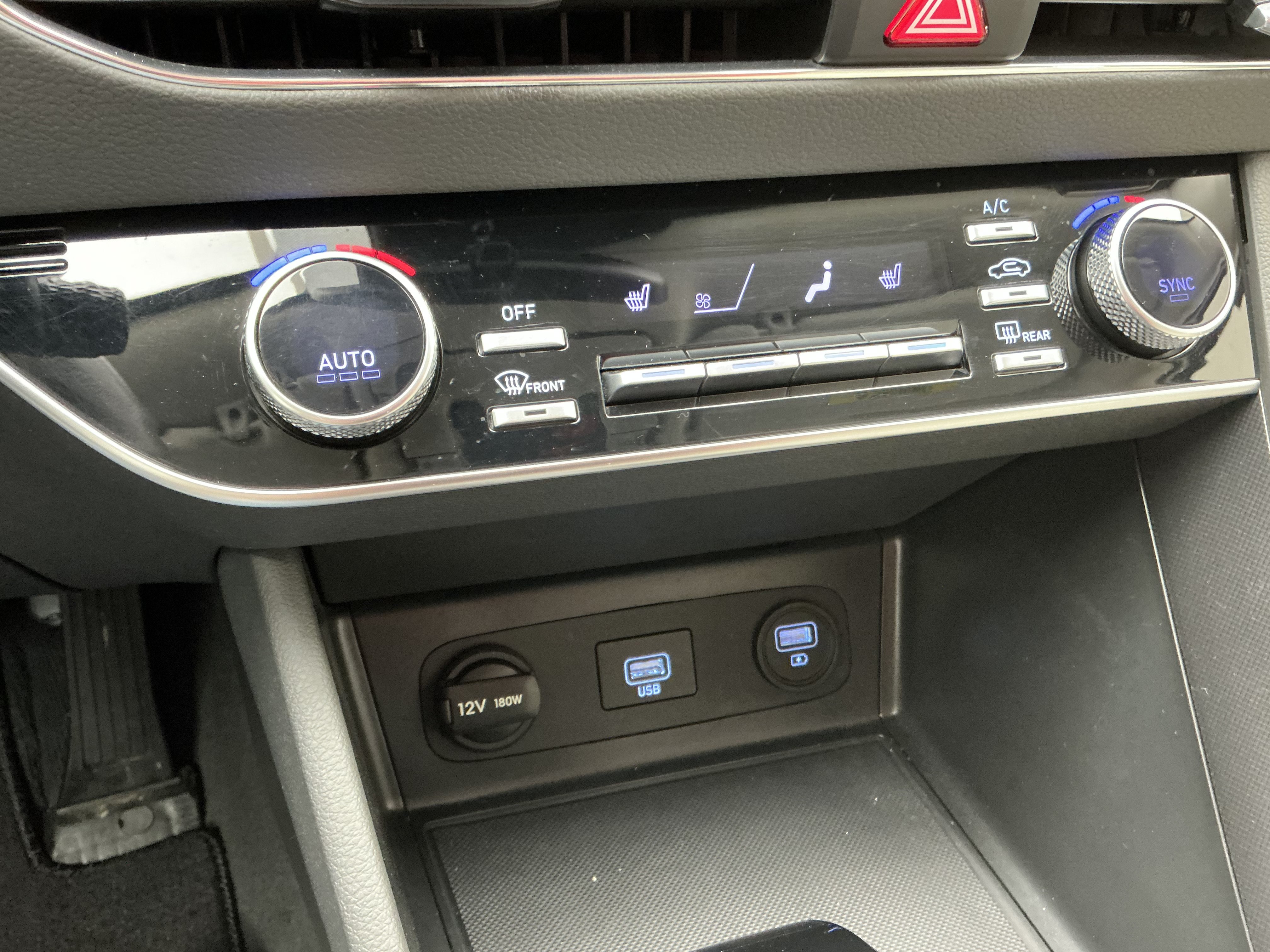 Certified Used 2023 Hampton Gray Hyundai SEL image 11