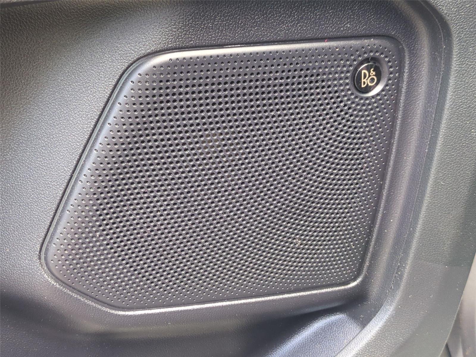 Used 2022 Carbonized Gray Metallic Ford Titanium image 17