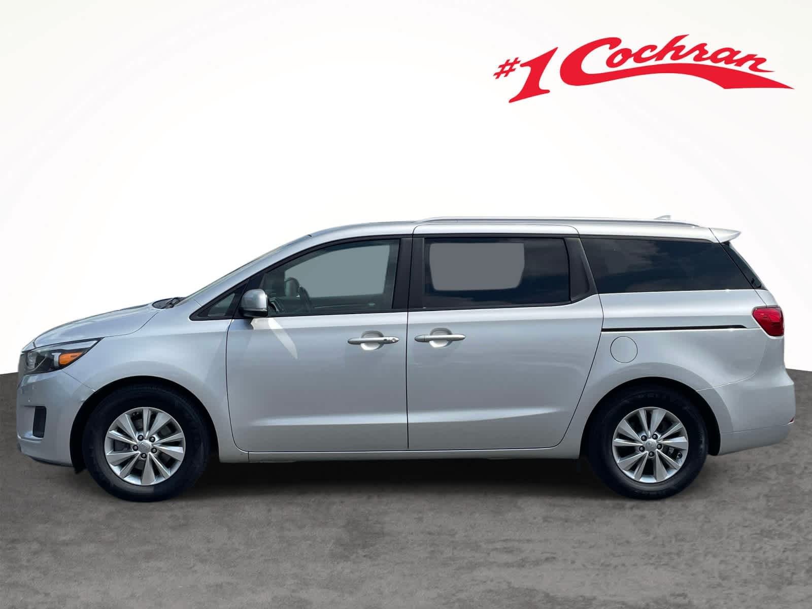 Used 2017 Bright Silver Kia LX image 15