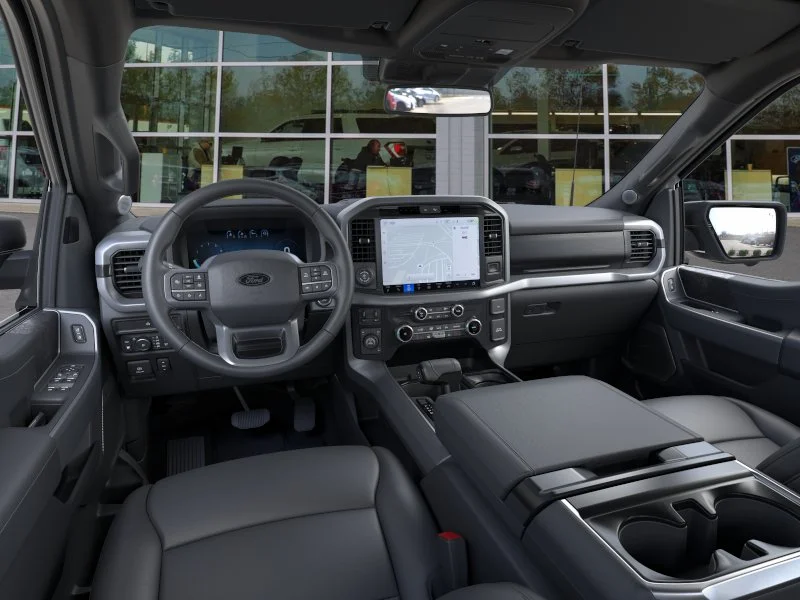 New 2025 Oxford White Ford XLT image 9