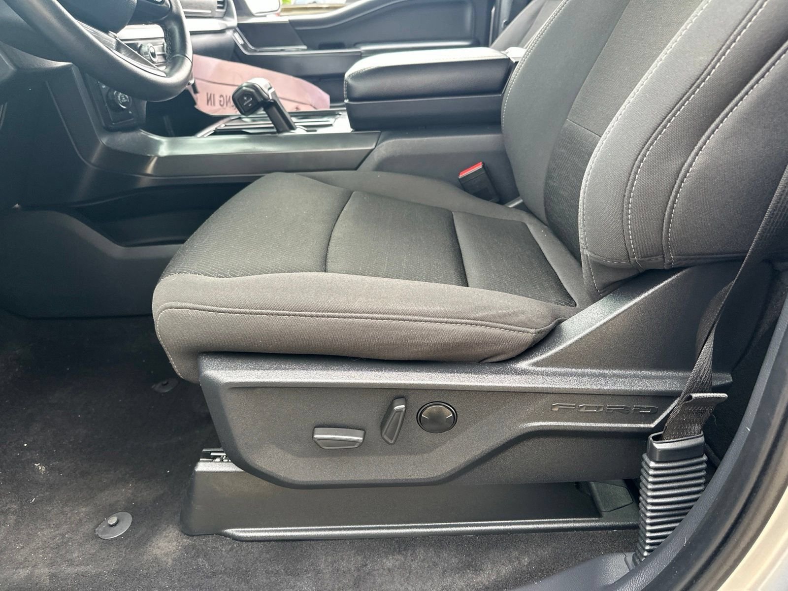 Used 2024 Silver Metallic Ford XLT image 20