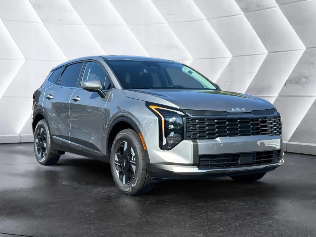 New 2026 Steel Gray Kia LX image 3