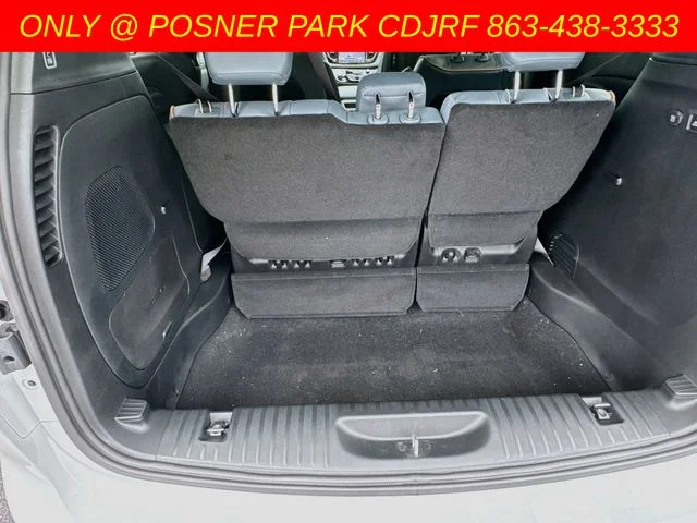 New 2027 Bright White Clear-Coat Exterior Paint Chrysler Pinnacle image 29