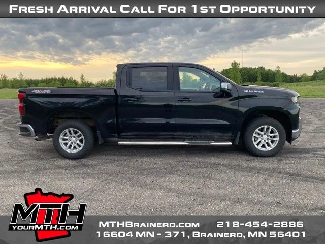 2019 Chevrolet Silverado 1500 LT 4X4 Crew Cab Standard Box's photo