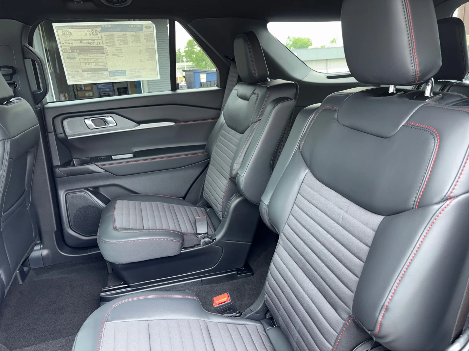 New 2026 Carbonized Gray Metallic Ford ST-Line image 10
