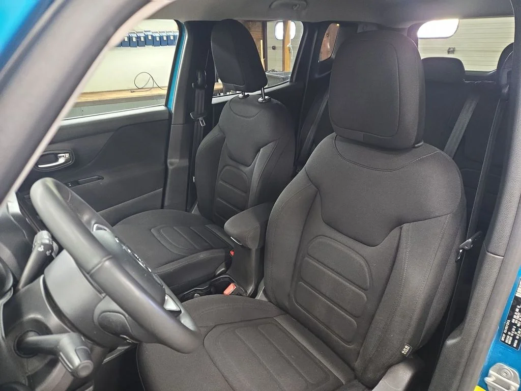2021 Jeep Renegade Latitude - Photo 13