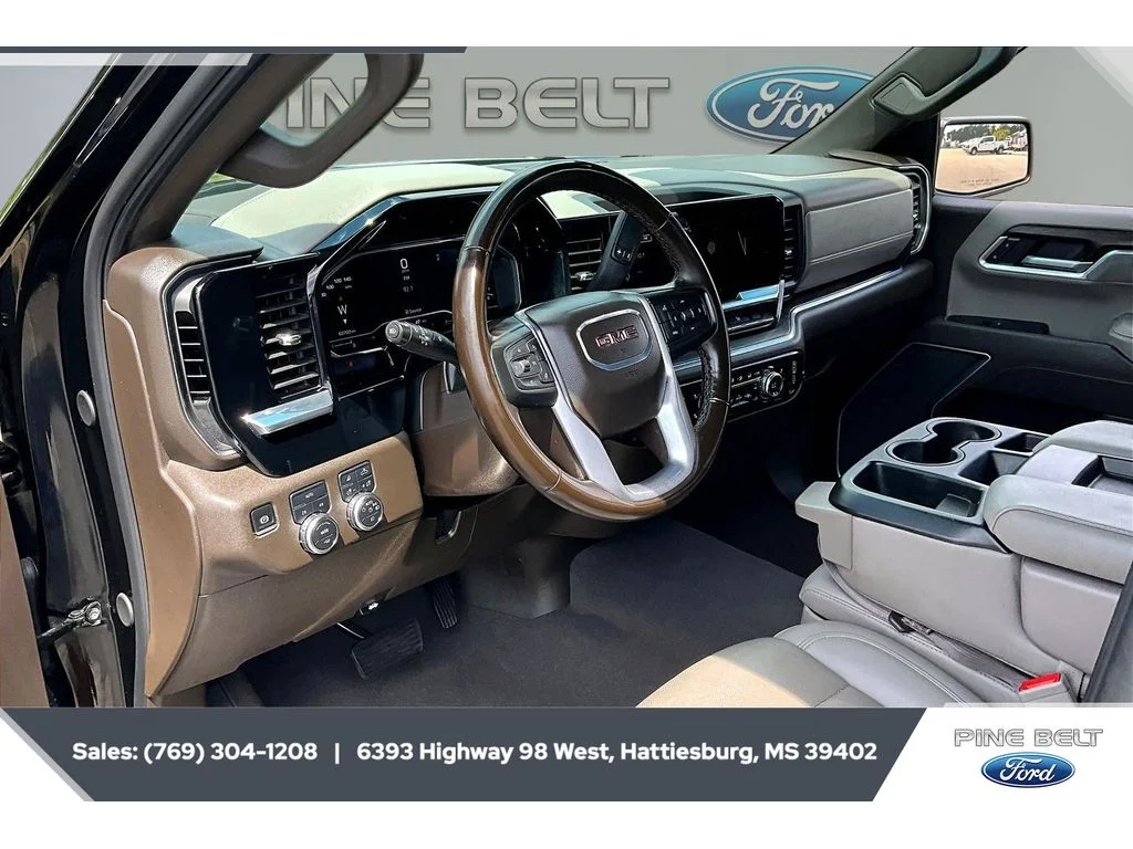 Used 2025 Onyx Black GMC SLT image 12