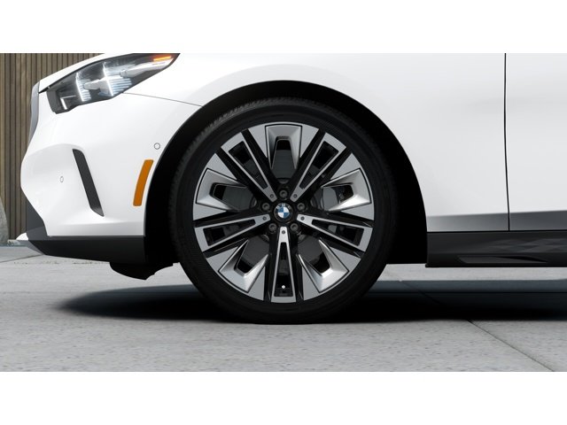 New 2027 Mineral White Metallic BMW 530i image 7