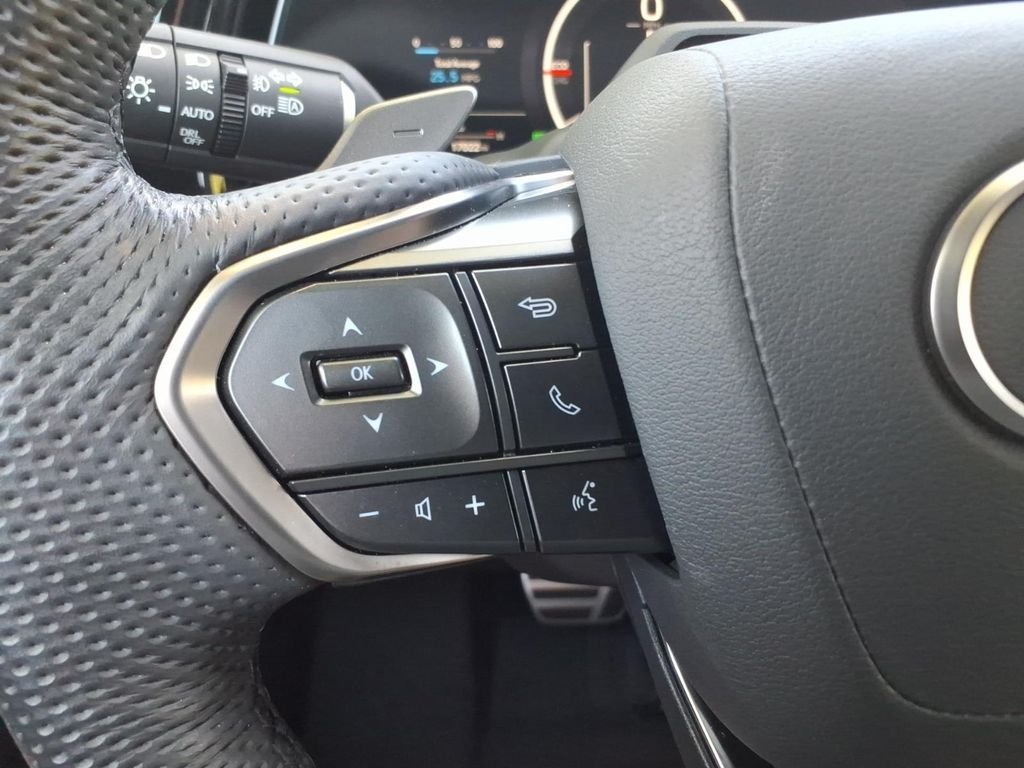 Used 2024 Beige Lexus 500h F SPORT Premium image 21