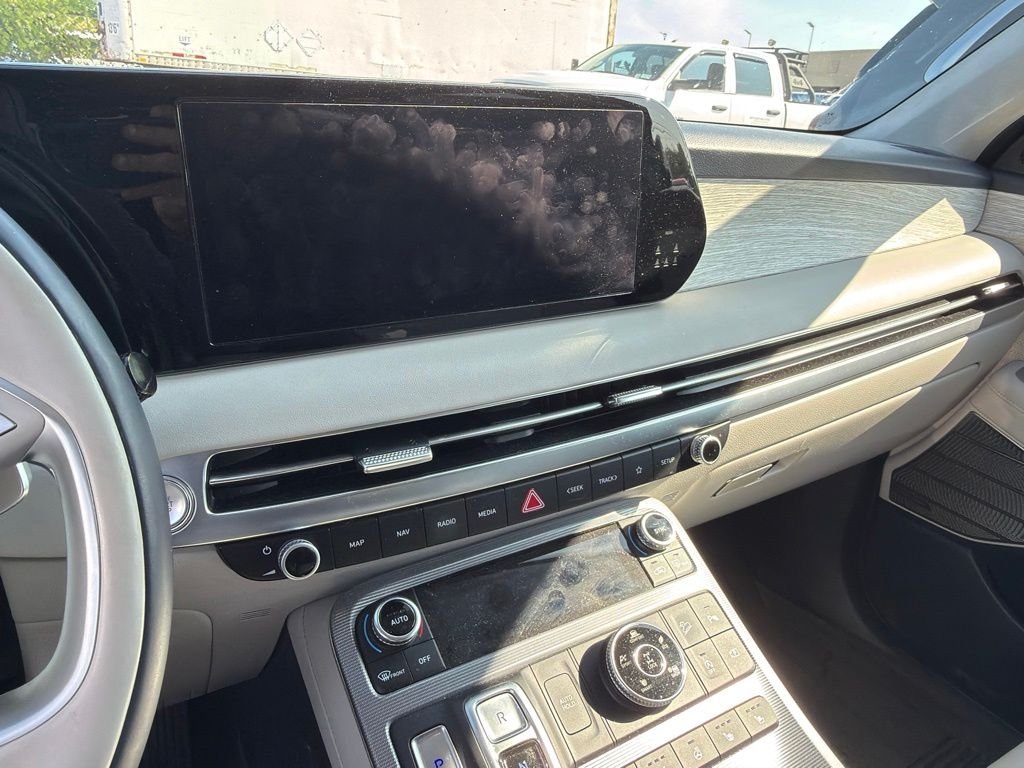 Used 2025 Gray Hyundai Calligraphy image 10