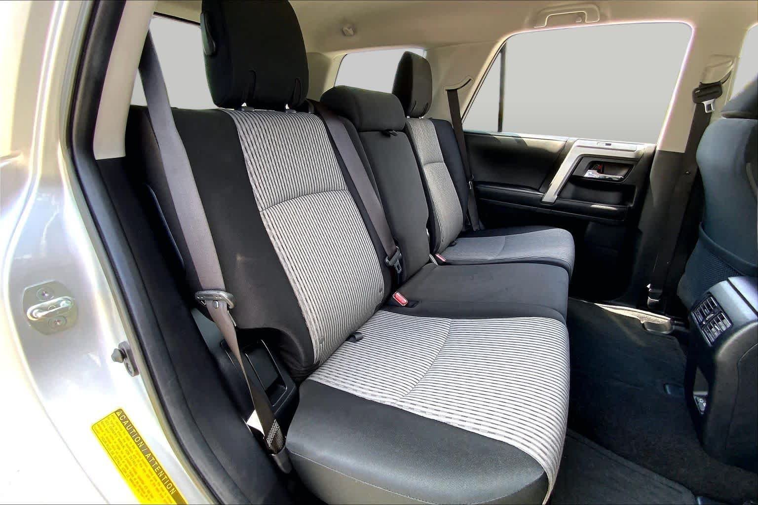Used 2024 Classic Silver Metallic Toyota SR5 image 19