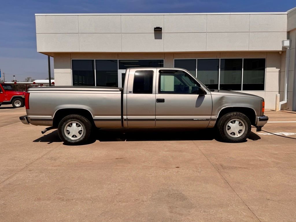 Used 1998 GMC Sierra SLE with VIN 2GTEC19M4W1552672 for sale in Newton, KS