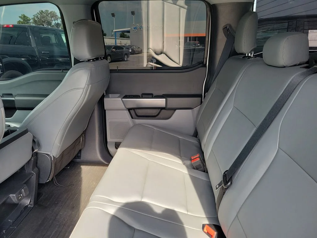 Used 2022 White Ford XL image 17