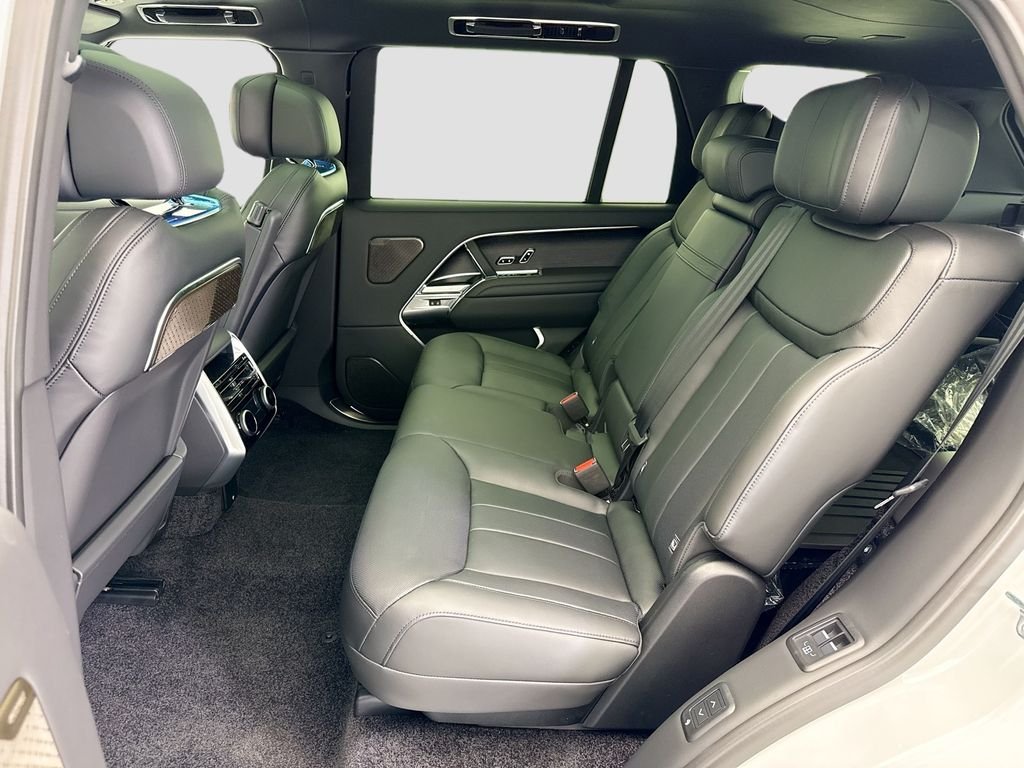 New 2026 Fuji White Land Rover Autobiography image 19