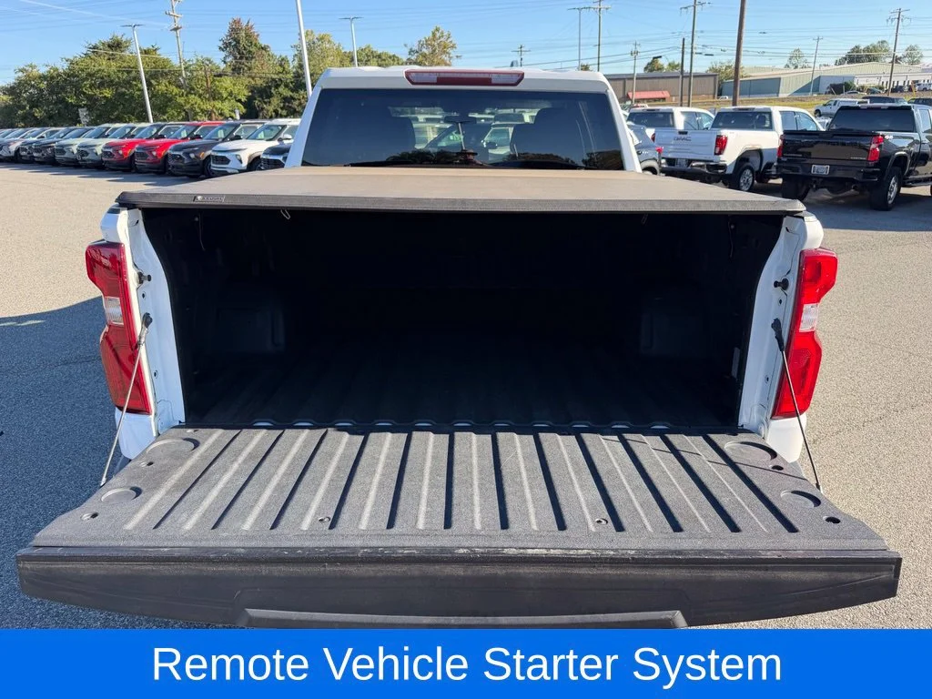 Used 2020 SUMMIT WHITE Chevrolet RST image 32