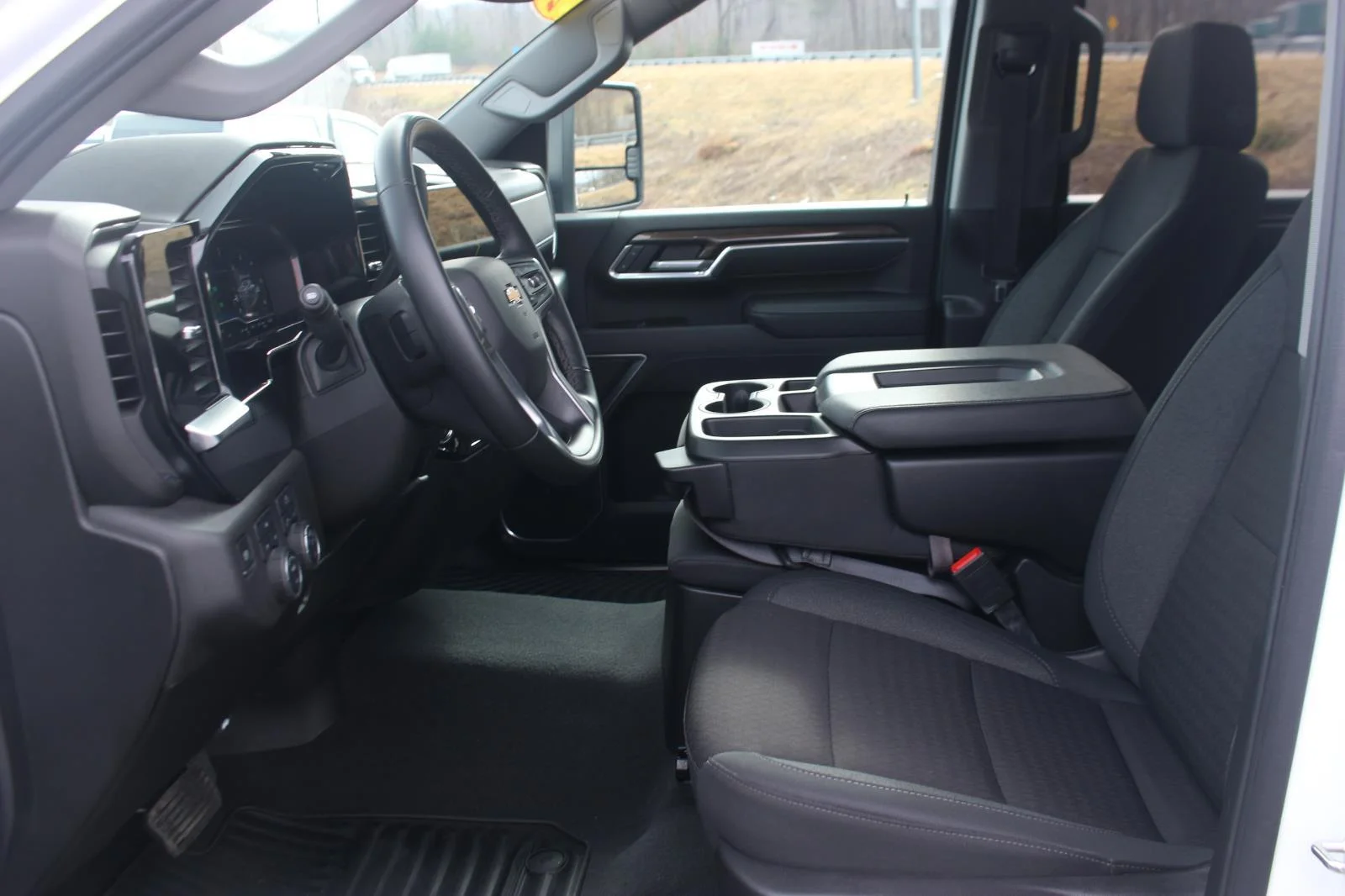 Used 2025 Summit White Chevrolet LT image 19