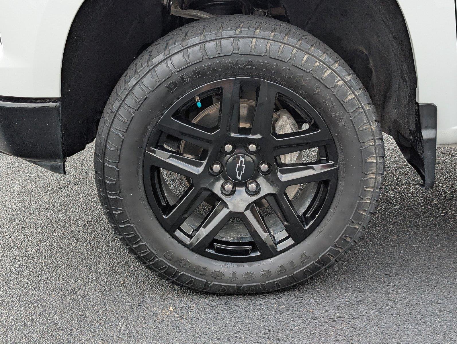 Used 2025 Summit White Chevrolet LT Trail Boss image 12