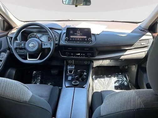 Used 2023 Silver Nissan SV image 10