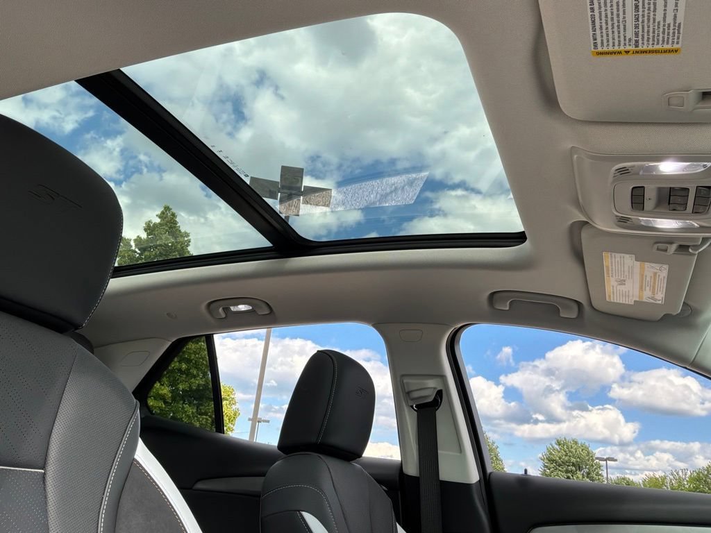 New 2026 Summit White Buick Sport Touring image 37