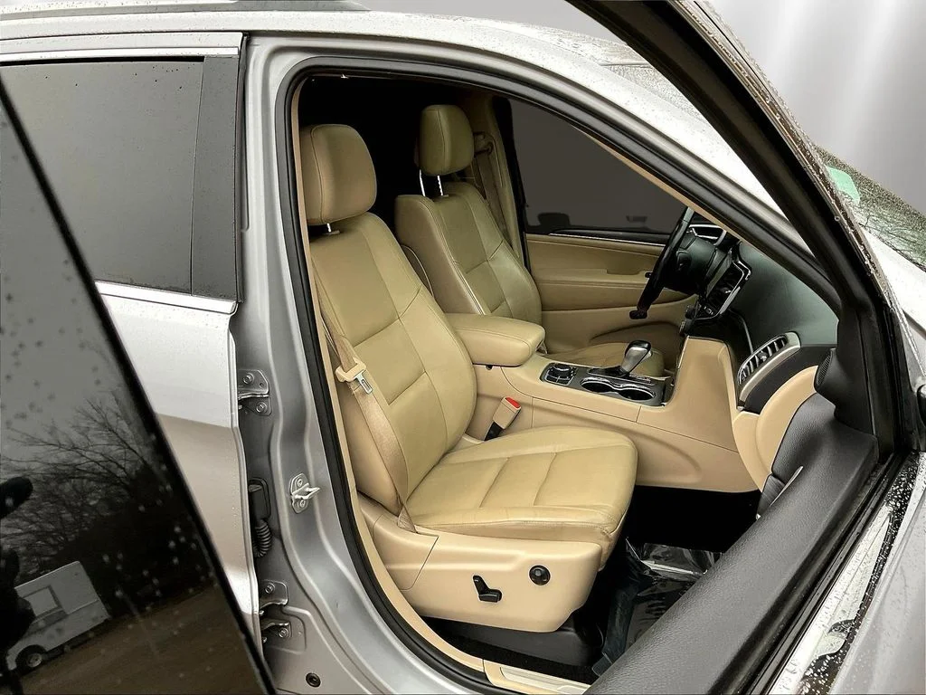 Used 2020 Billet Silver Metallic Jeep Limited image 29