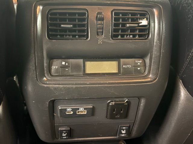 Used 2020 Gray Nissan SL image 13