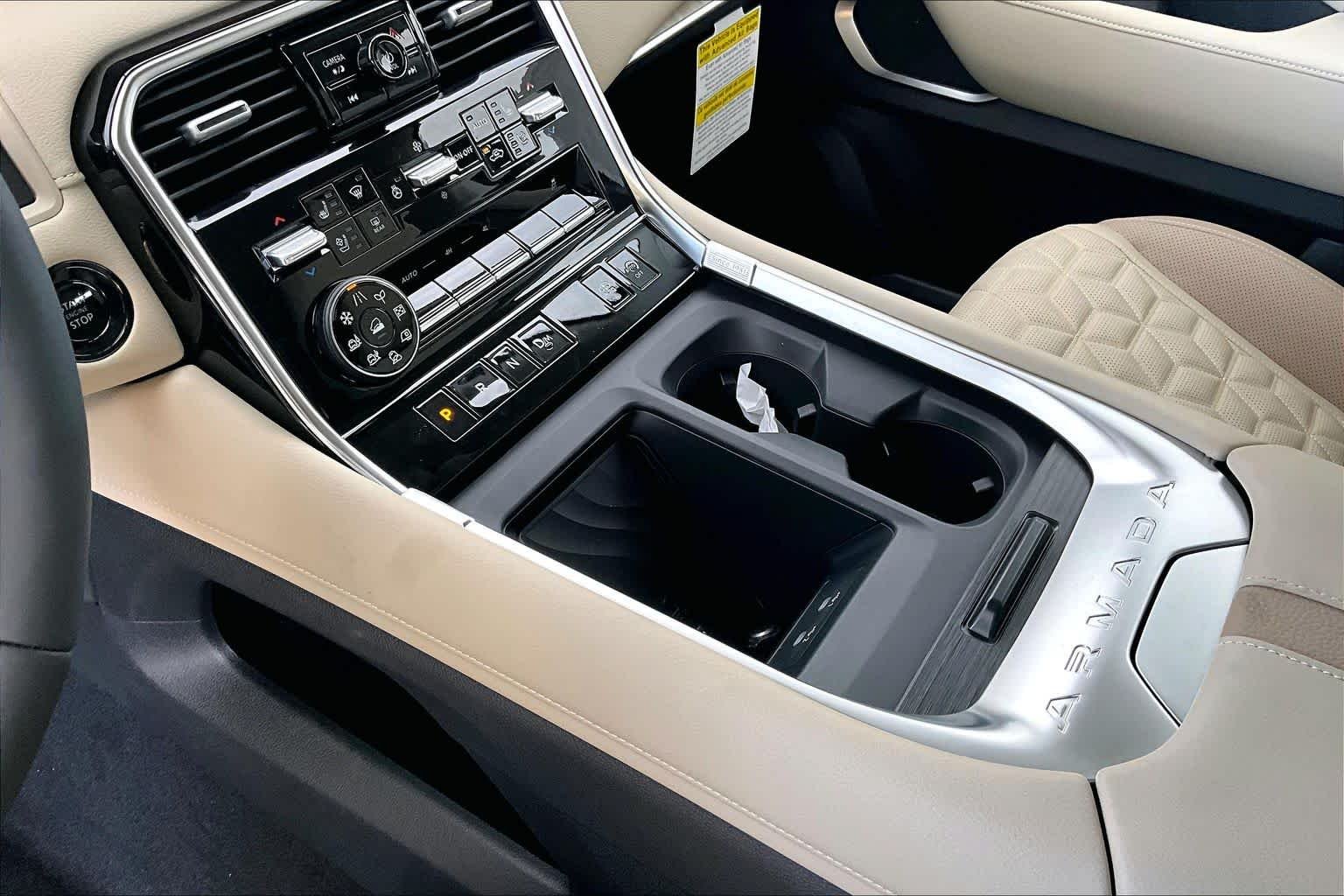 New 2026 Alpine Metallic / Super Black Two-tone Nissan Platinum Reserve image 11