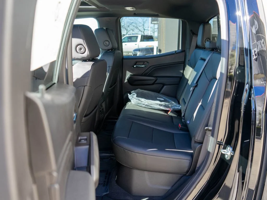 New 2026 Onyx Black GMC Elevation image 13
