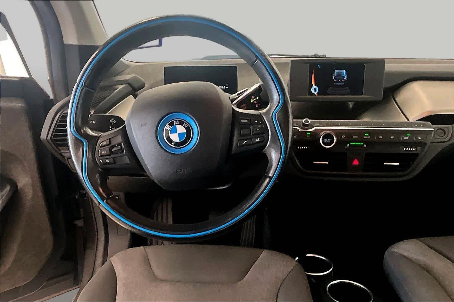 Used 2017 Platinum Silver w/BMW i Frozen Blue Accent BMW  image 5