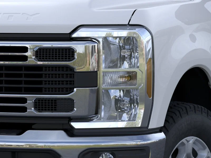 New 2026 Oxford White Ford F-250® XLT image 18