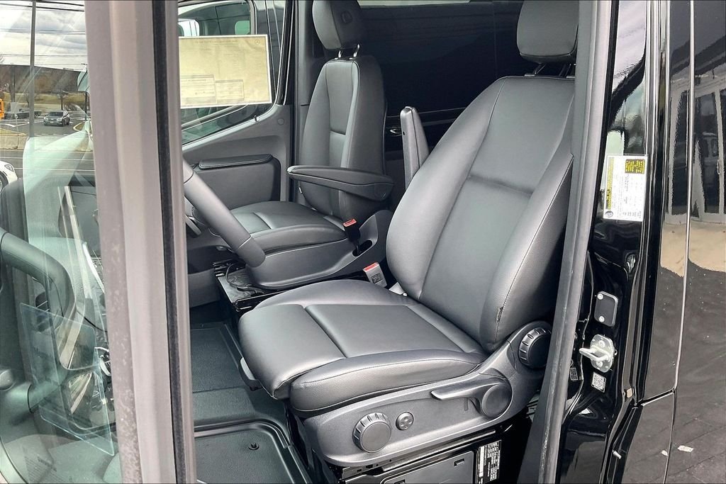 New 2024 Jet Black Mercedes-Benz Cargo 170 WB image 8