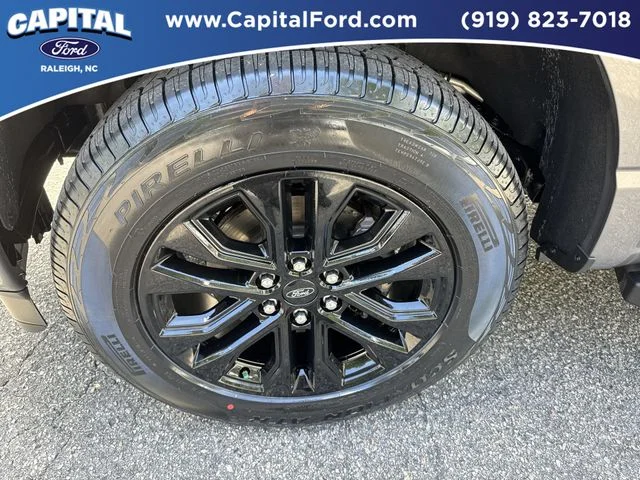 Used 2024 Gray Ford XLT image 13
