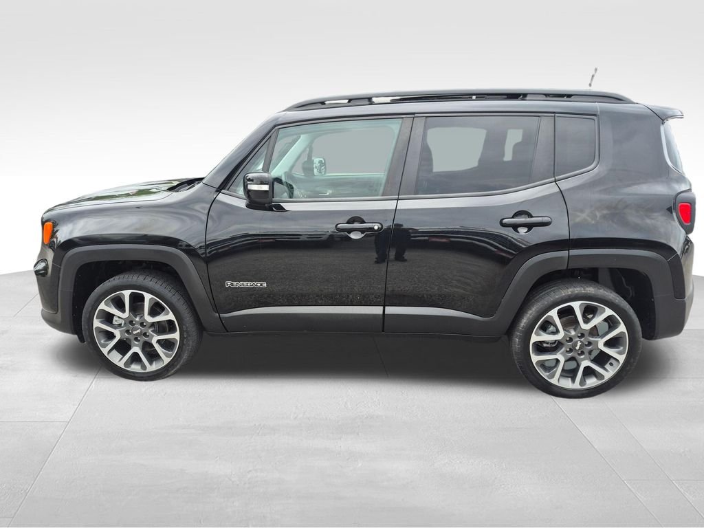 Used 2022 Black Jeep Limited image 3