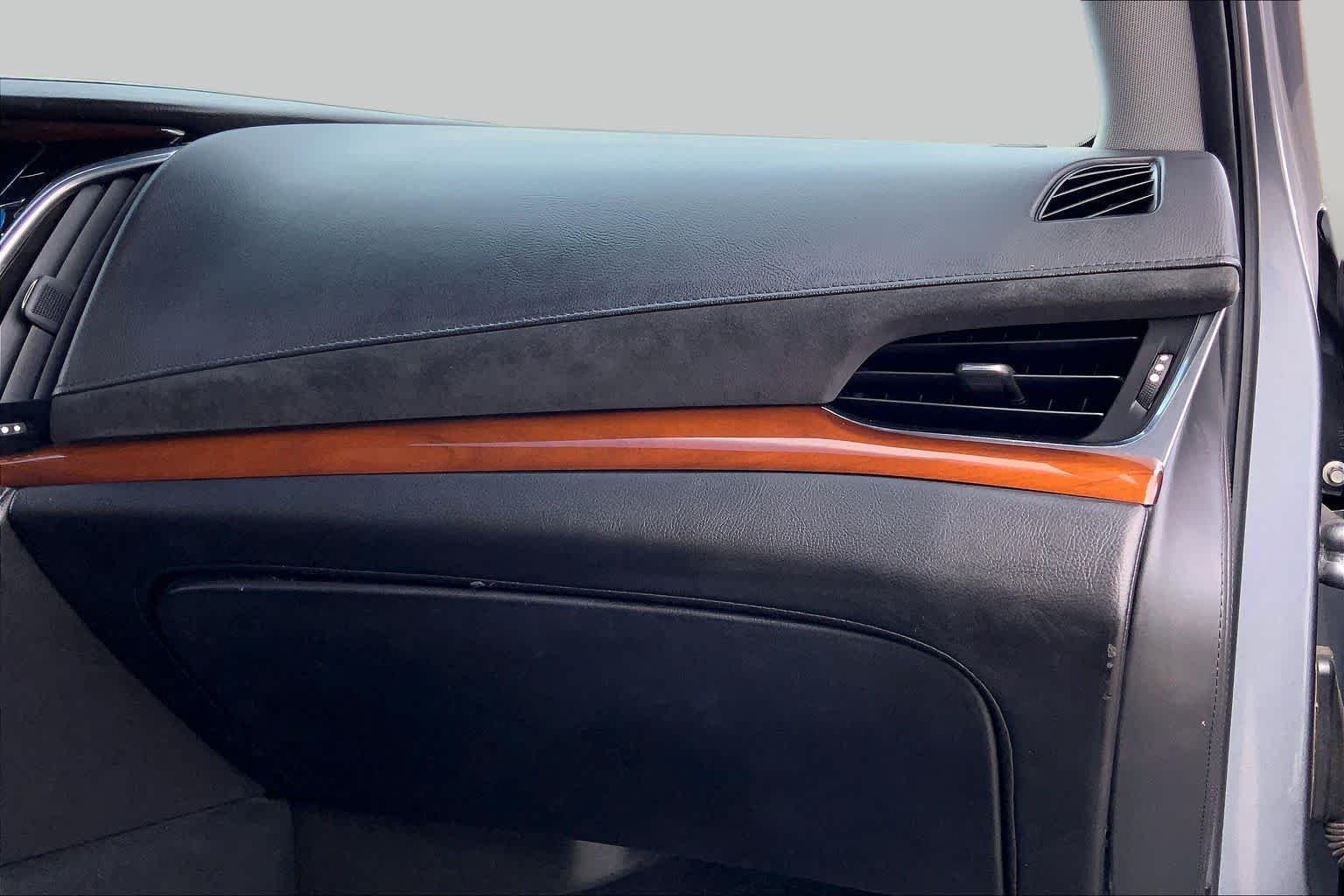 Used 2018 Satin Steel Metallic Cadillac Luxury image 18